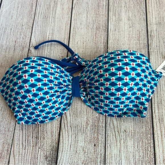 GAP Other - GAP Body Swimsuit Top Small NWT